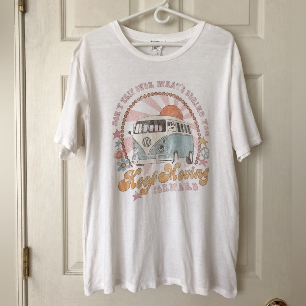 Heartman Don't Trip Cotton Vintage-Look Graphic Tee Size Large